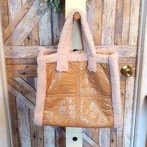 Stand Studio women's Faux Fur should bag.